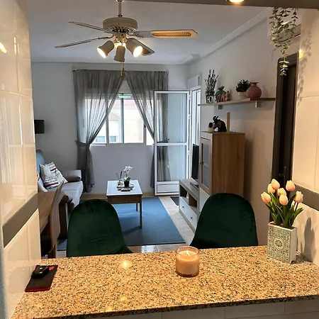 Torrevieja Apartment Apartman *